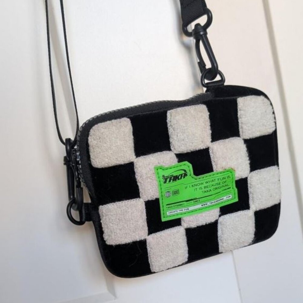 Taka Original checkered crossbody